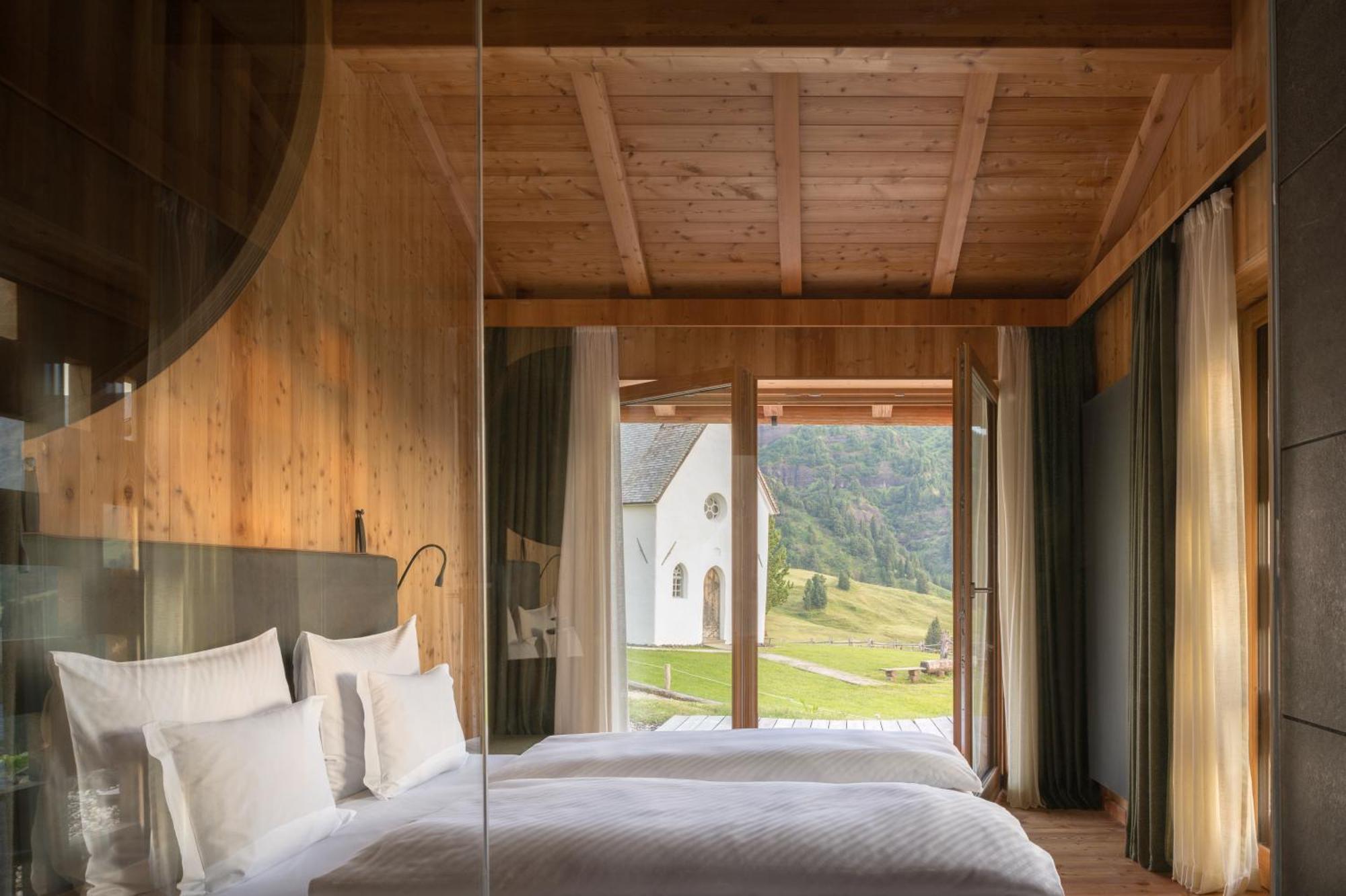 אלפה די סיוסי Zallinger Dolomites חדר תמונה